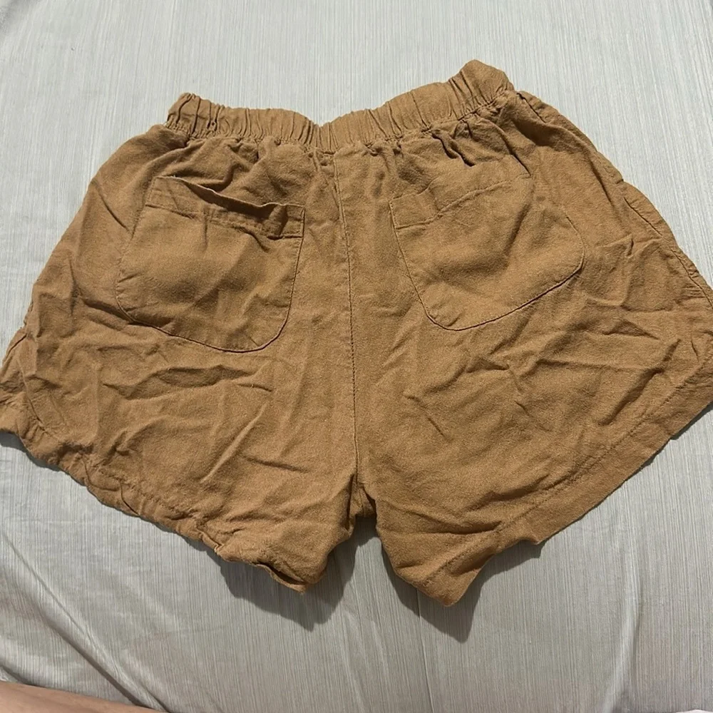 Linen Shorts - Picture 2 of 2